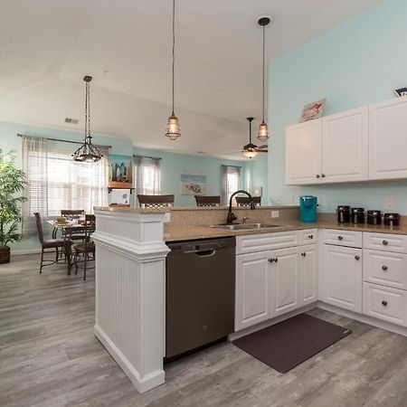 Modern Condo With Shared Pools,Hot Tubs, Walk To Beach & Plenty Of Golf! Myrtle Beach Extérieur photo